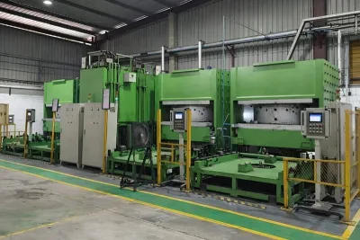Presse de vulcanisation de pneus hydraulique